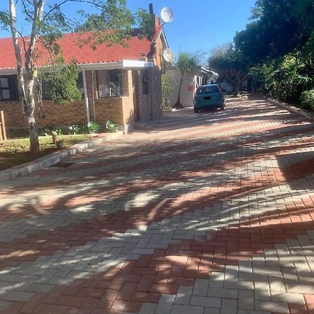Cycad Stay Umtata Exterior foto