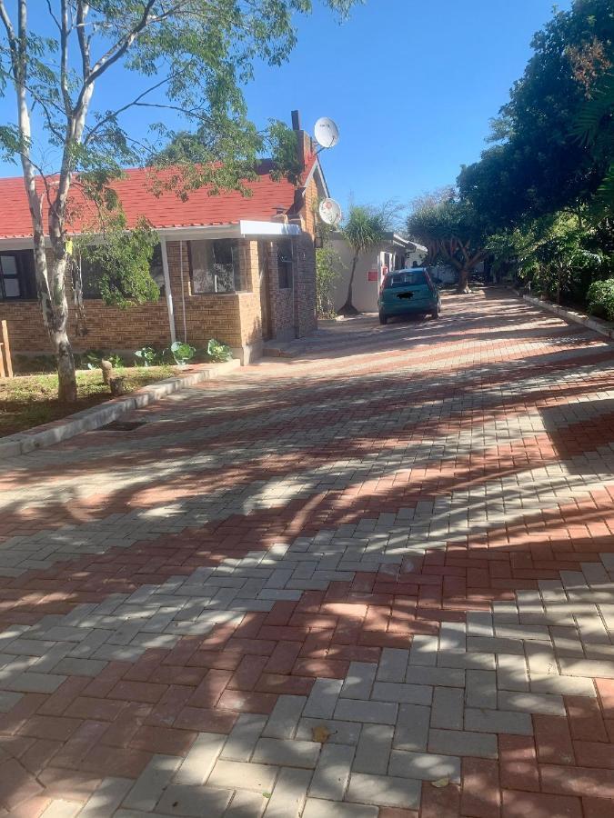 Cycad Stay Umtata Exterior foto