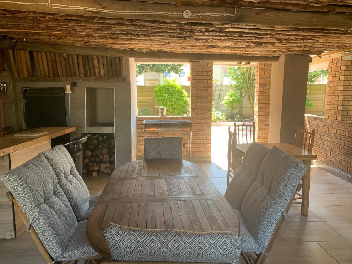 Cycad Stay Umtata Exterior foto
