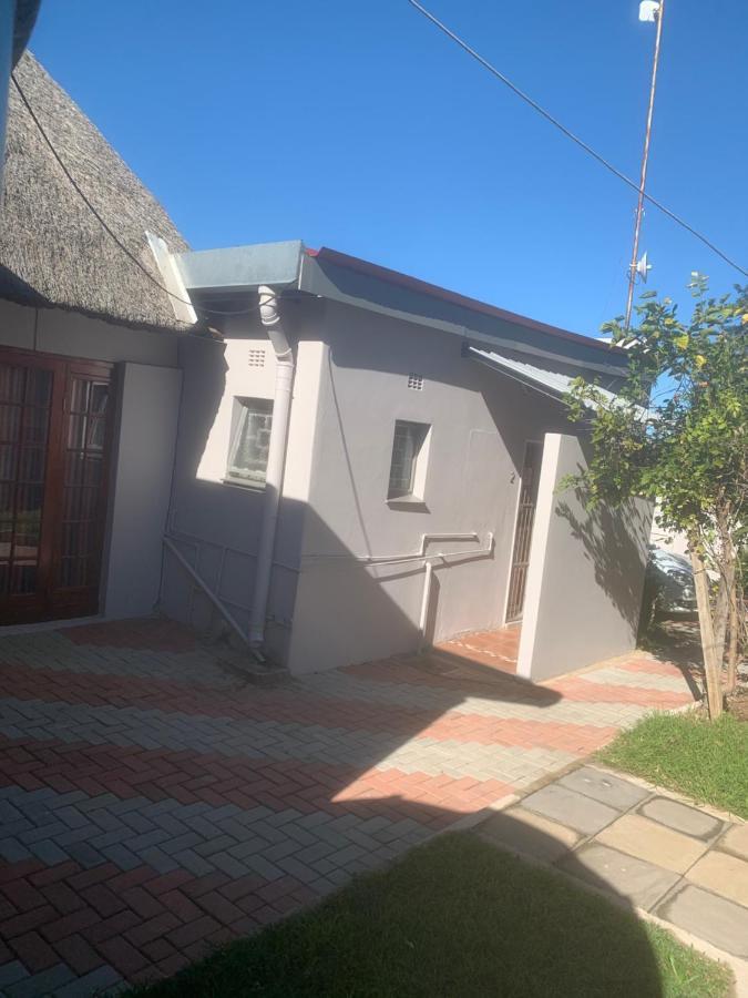 Cycad Stay Umtata Exterior foto